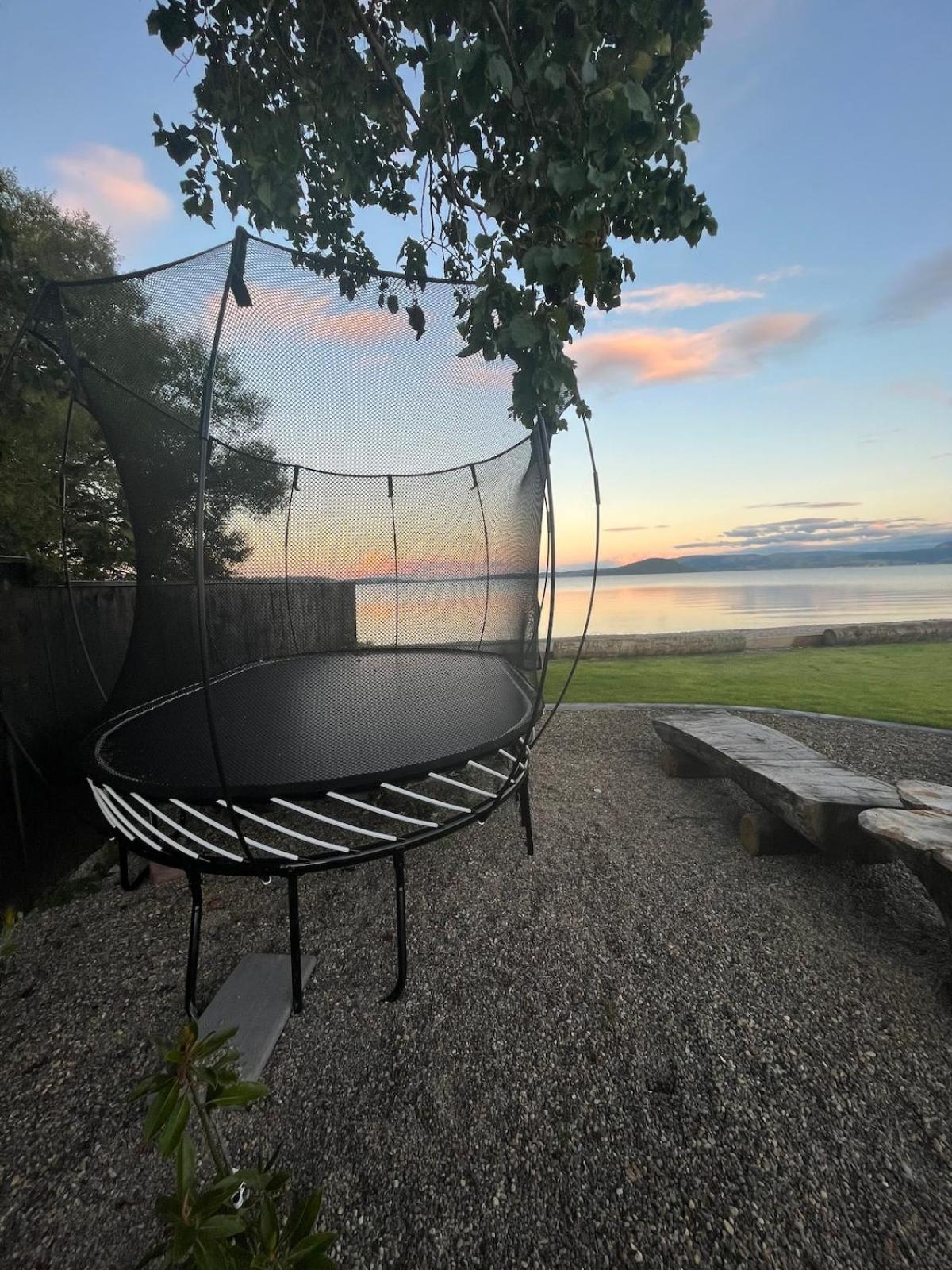 Jandals & Joy Lakefront Retreat Rotorua Kültér fotó